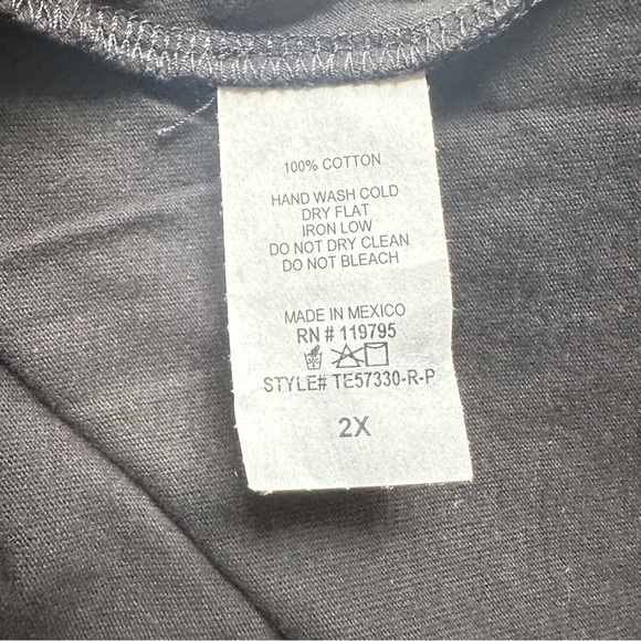 Forever 21 Graphic Tie-Front Cropped Tee – Size 2X - Picture 3 of 8